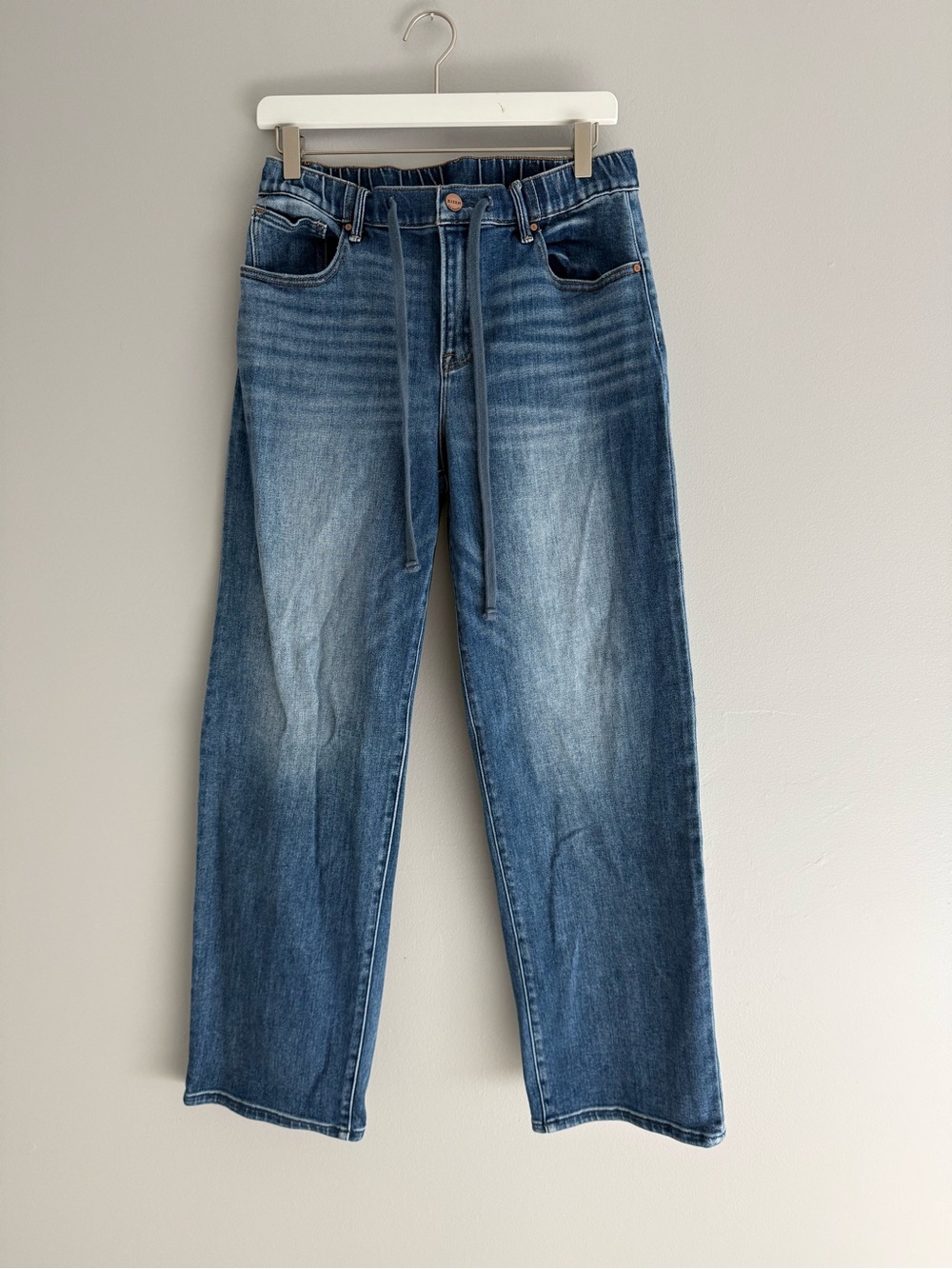 Risen Straight-Leg Drawstring Jeans
